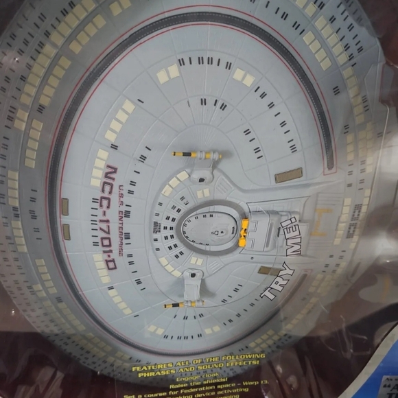 2014 Star Trek Next Generation Enterprise NCC-1701-D "All Good Things"  NIB - Picture 12 of 16